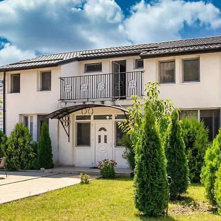 Duo Caffe Baneasa 펜션