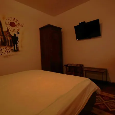 Duo Caffe Baneasa Bed and breakfast
