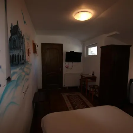 Duo Caffe Baneasa 펜션 *