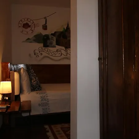 Duo Caffe Baneasa Bed and breakfast 2*